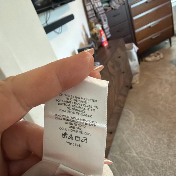 Express Metallic Dot Long Sleeve Bodysuit Blouse – Cream/Beige – Size M - Picture 4 of 7